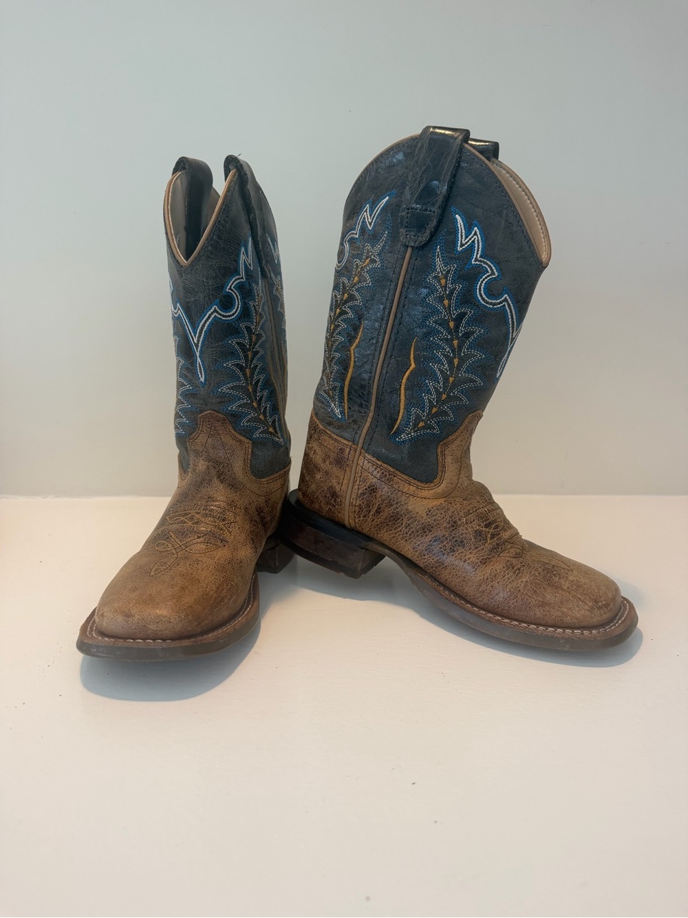 Old West Boys Distressed Leather Cowboy Boots, Size 13